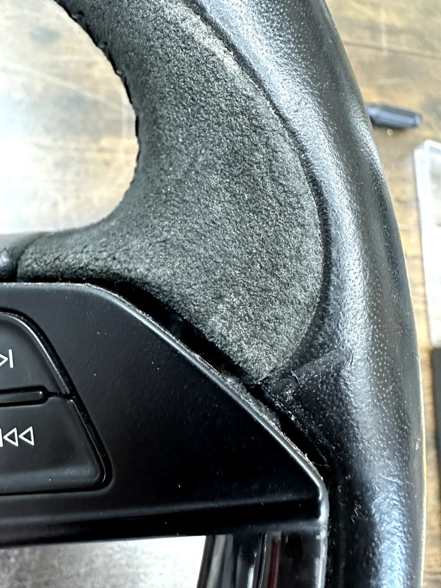 Alfa Romeo Giulia Lenkrad neu beziehen AMMARO Atelier