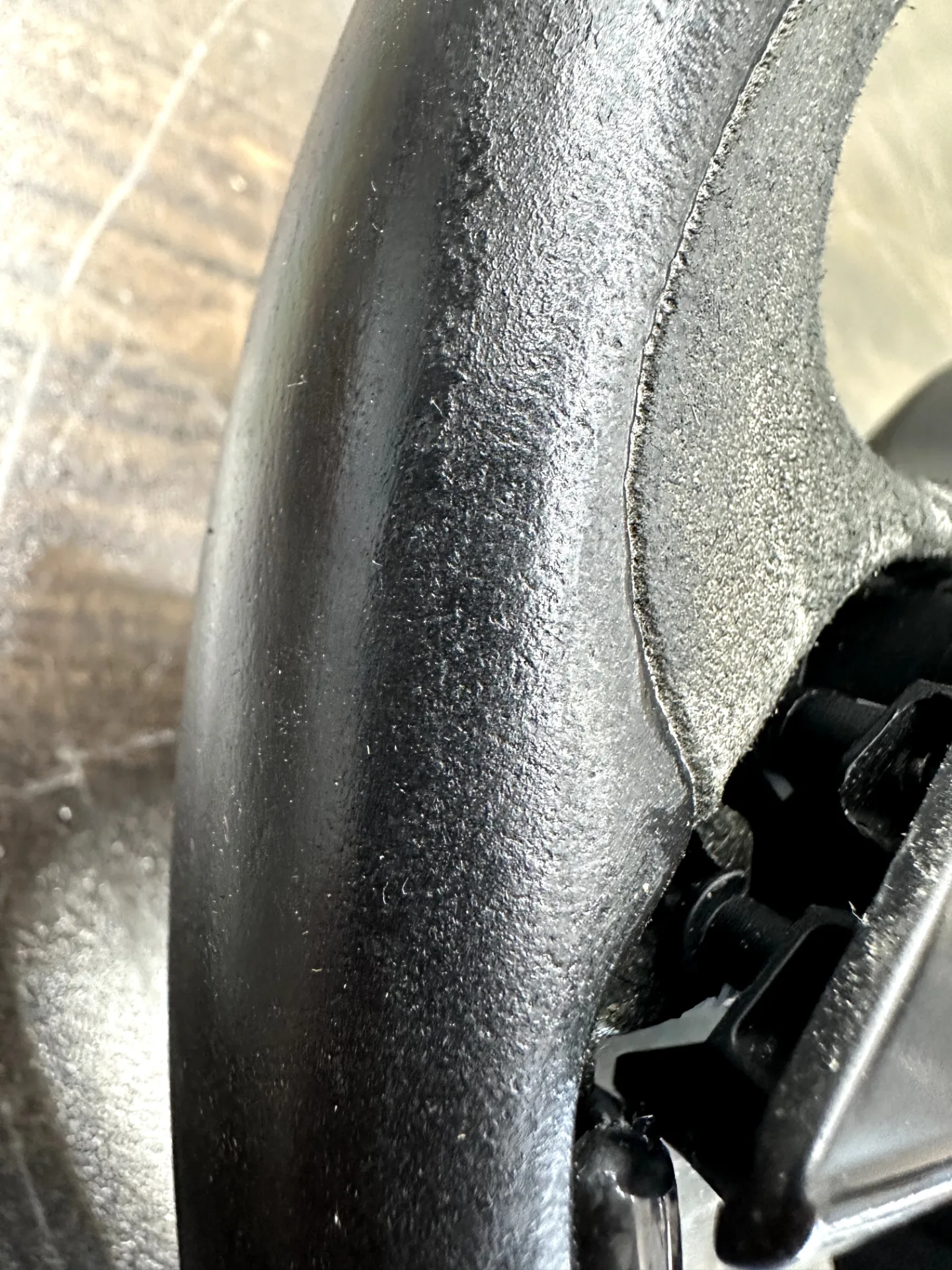 Alfa Romeo Giulia Lenkrad neu beziehen AMMARO Atelier