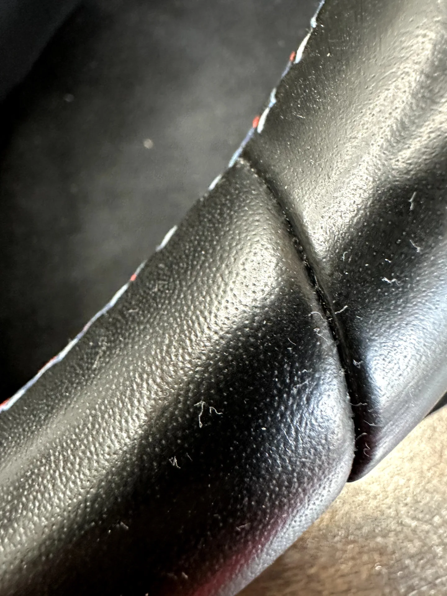 BMW M Paket Lenkrad neu beziehen AMMARO Atelier