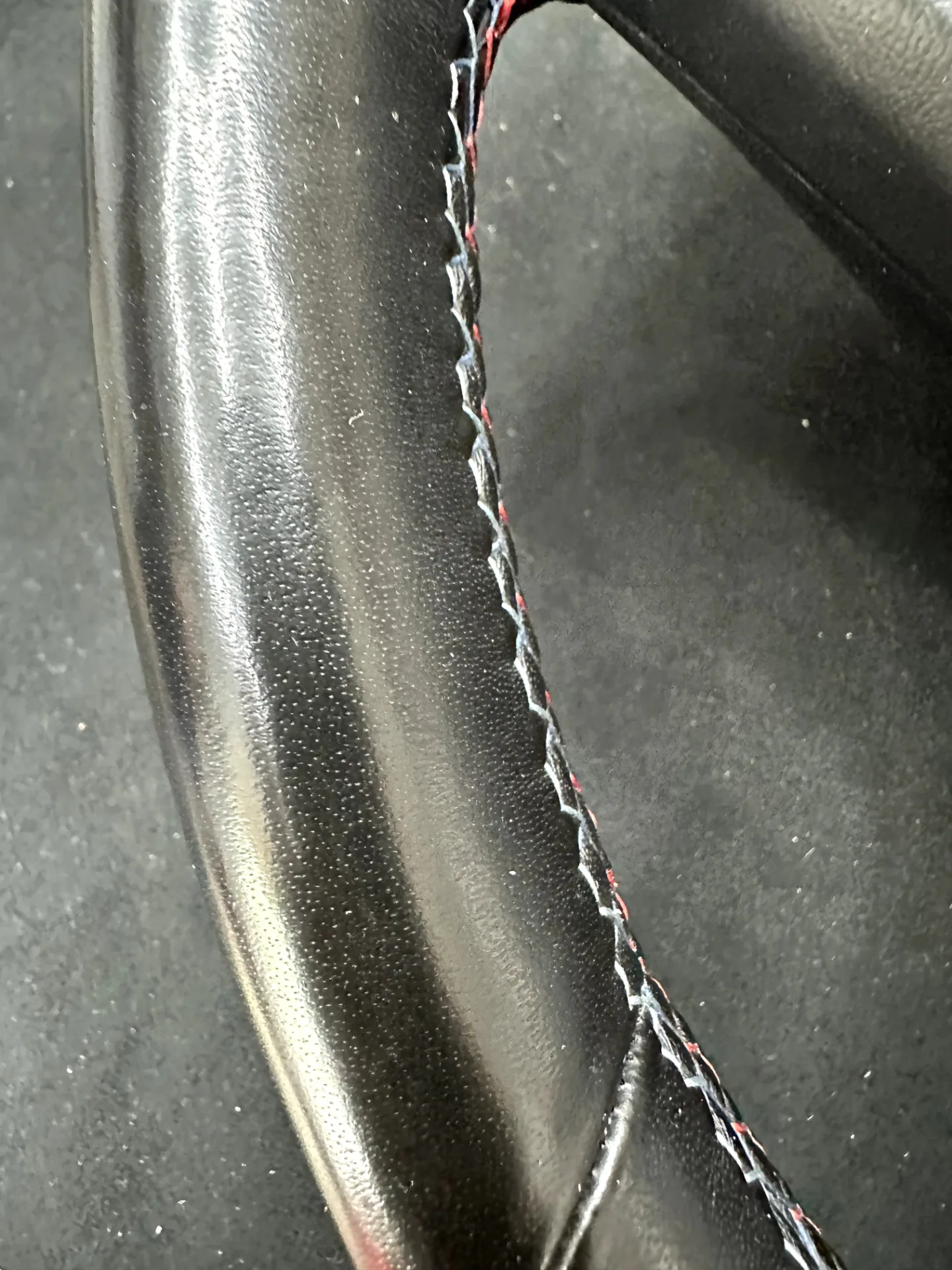 BMW M Paket Lenkrad neu beziehen AMMARO Atelier