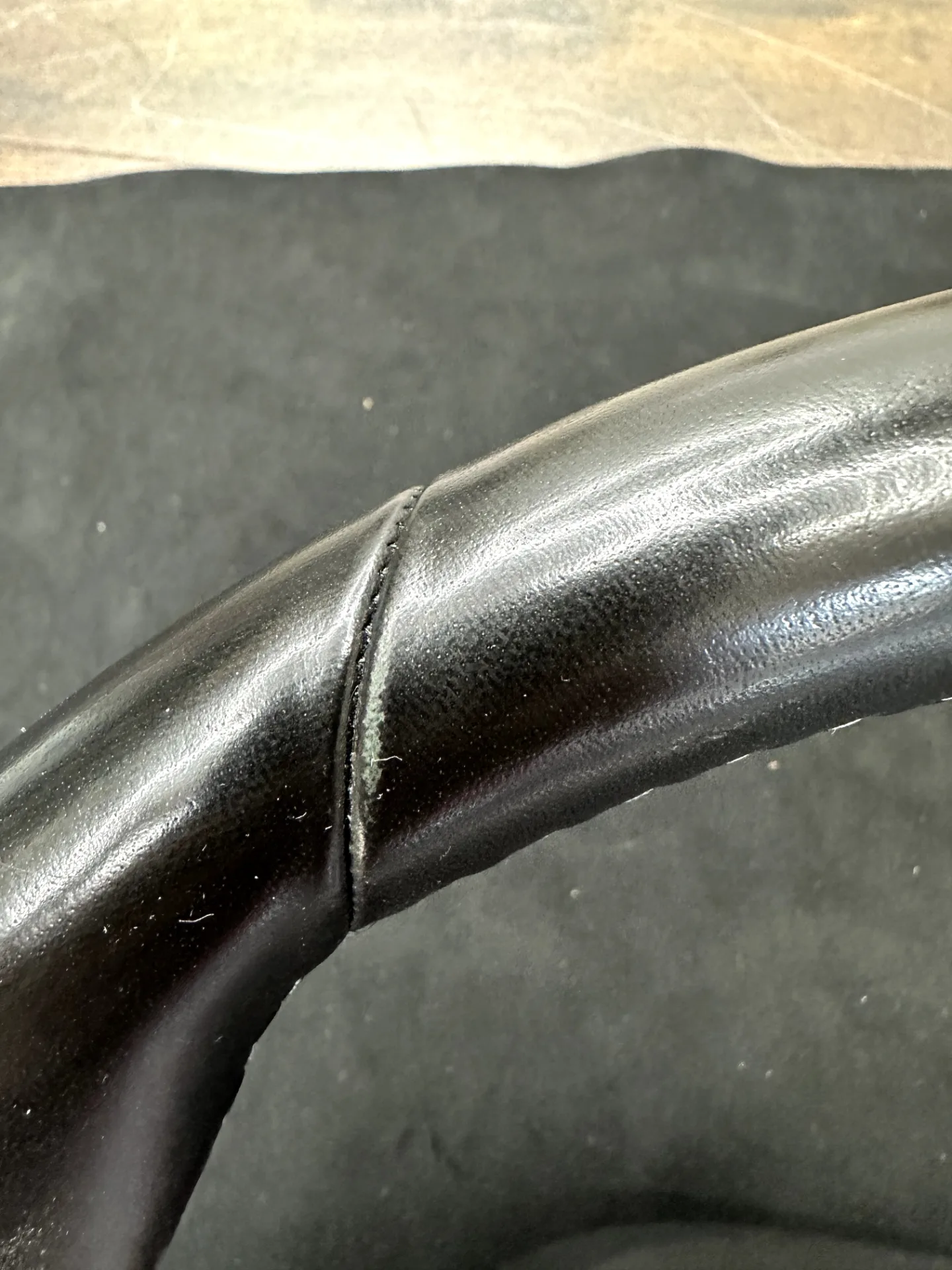 BMW M Paket Lenkrad neu beziehen AMMARO Atelier