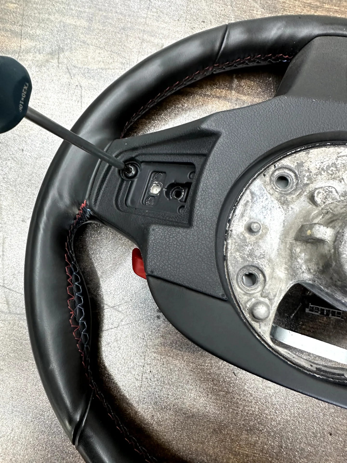 BMW M Paket Lenkrad neu beziehen AMMARO Atelier