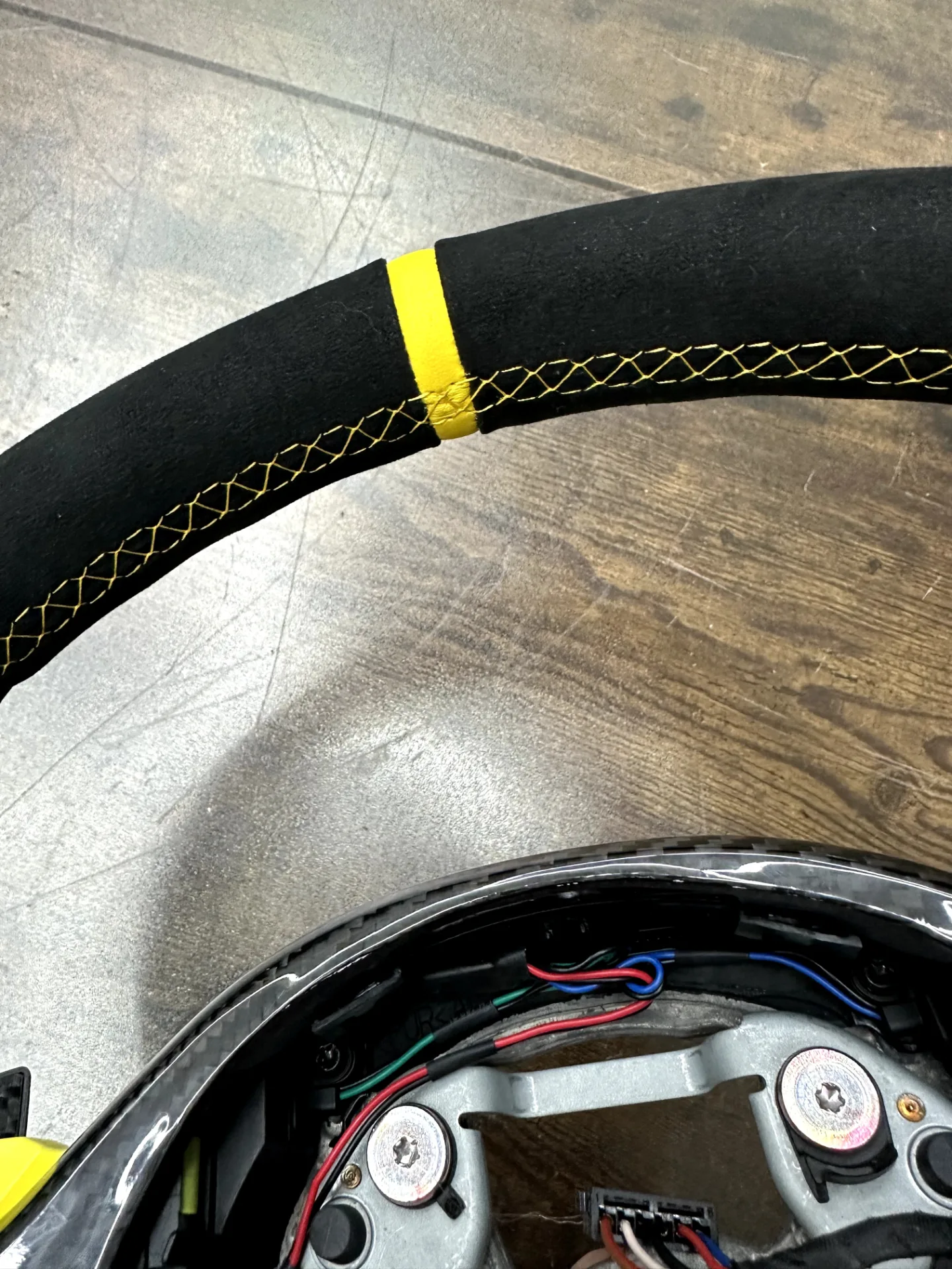 BMW M Paket Lenkrad neu beziehen AMMARO Atelier