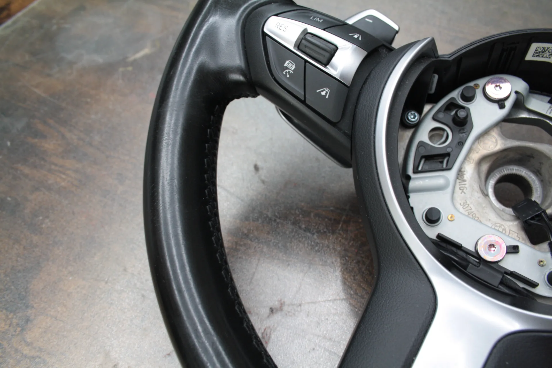 BMW 5er Lenkrad neu beziehen AMMARO Atelier