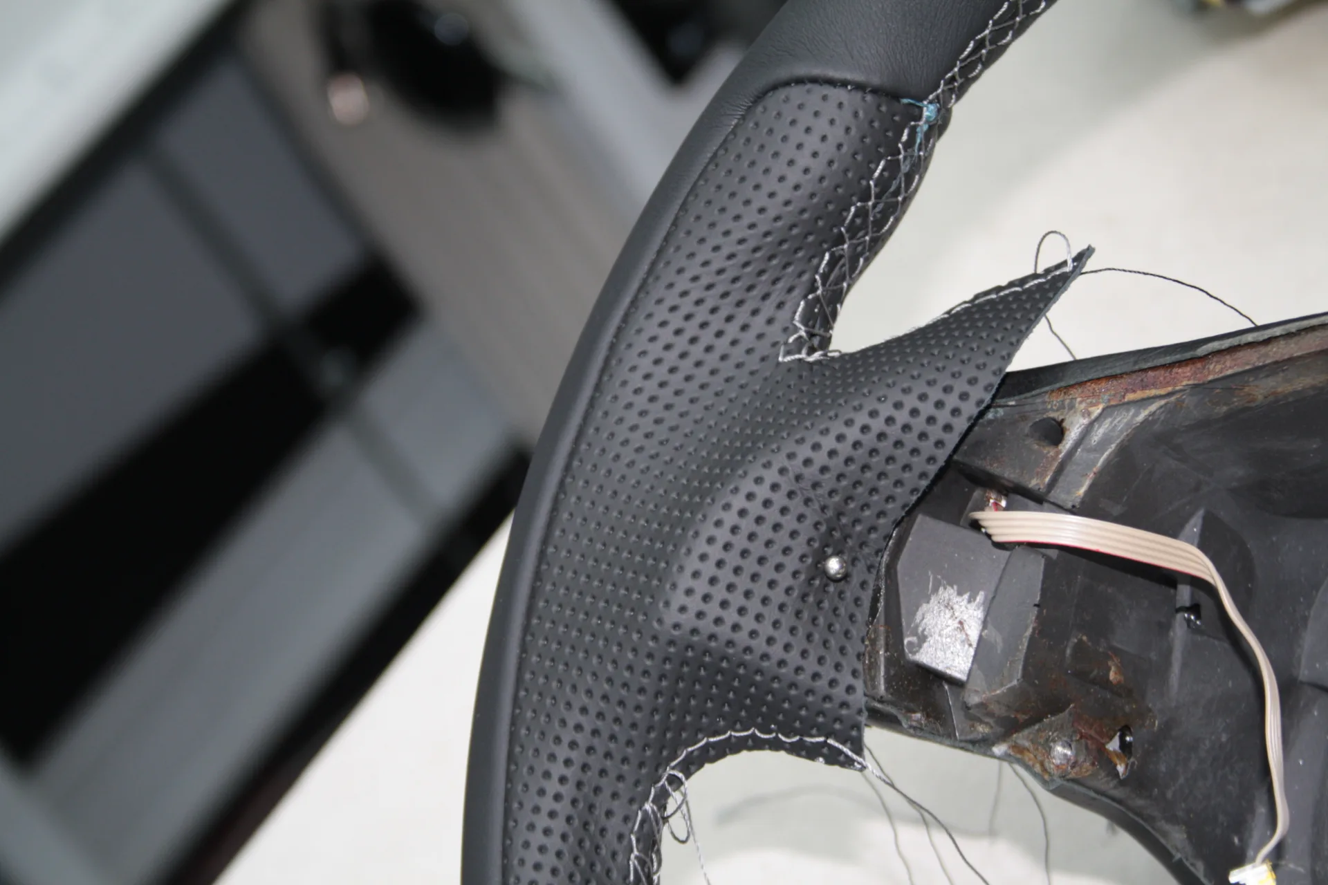 Maserati GranTurismo Lenkrad neu beziehen AMMARO Atelier