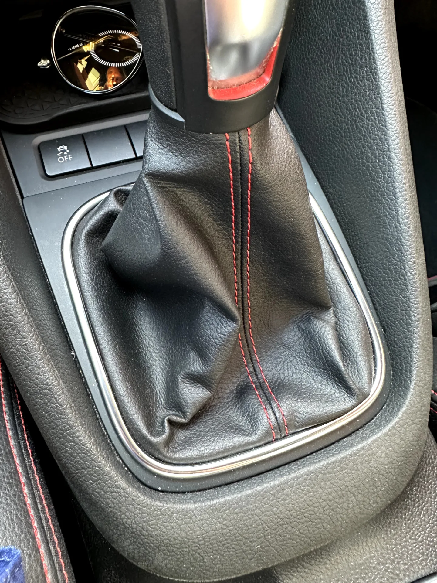 Volkswagen Golf Lenkrad neu beziehen AMMARO Atelier