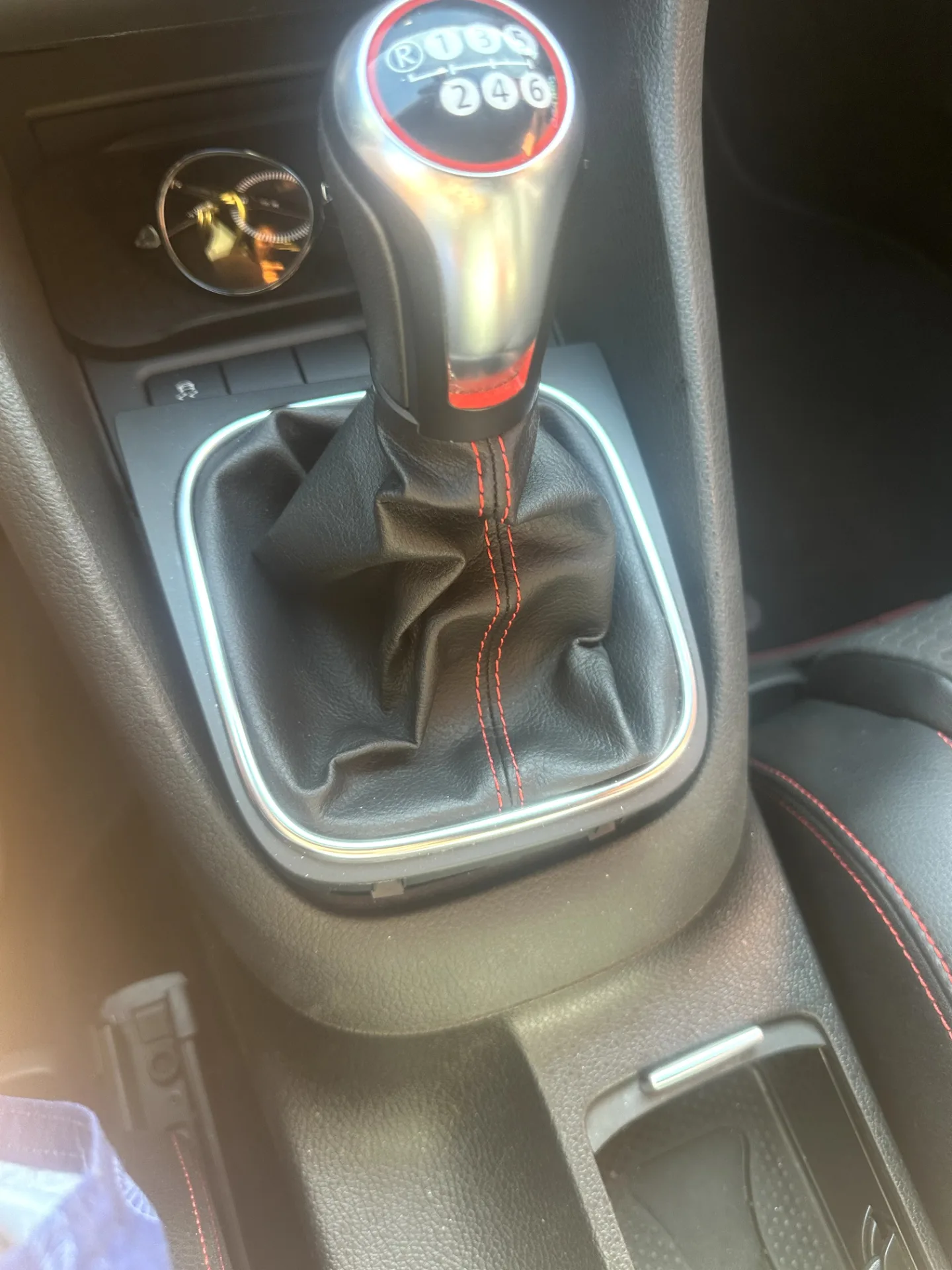 Volkswagen Golf Lenkrad neu beziehen AMMARO Atelier