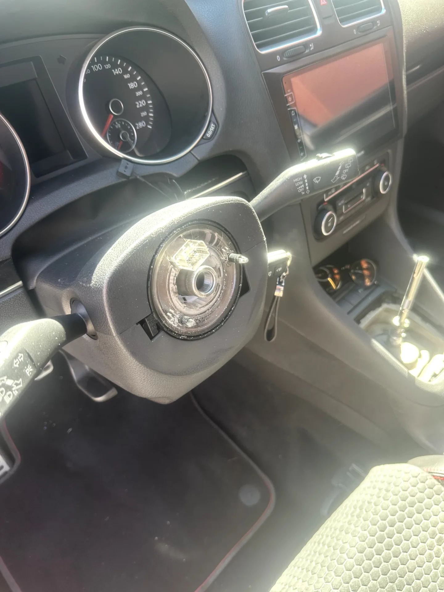 Volkswagen Golf Lenkrad neu beziehen AMMARO Atelier
