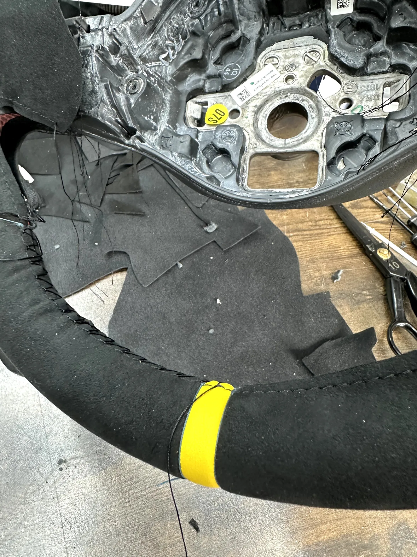 Volkswagen Golf Lenkrad neu beziehen AMMARO Atelier