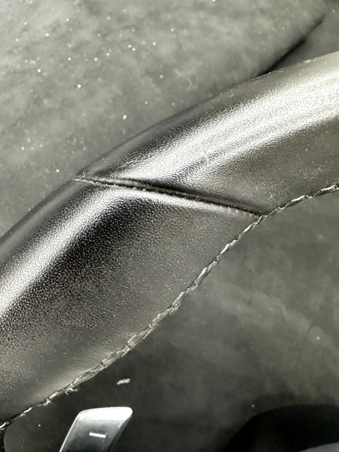 Porsche Panamera Lenkrad neu beziehen AMMARO Atelier